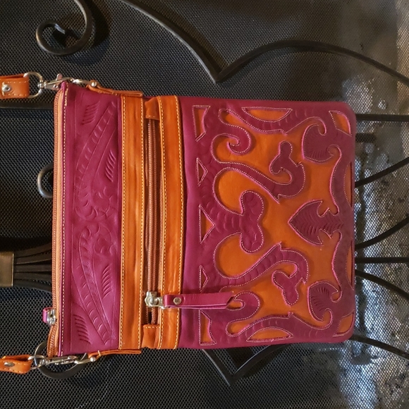 NWOT'S JL Saldivar pink and orange leather crossbody - Picture 3 of 10